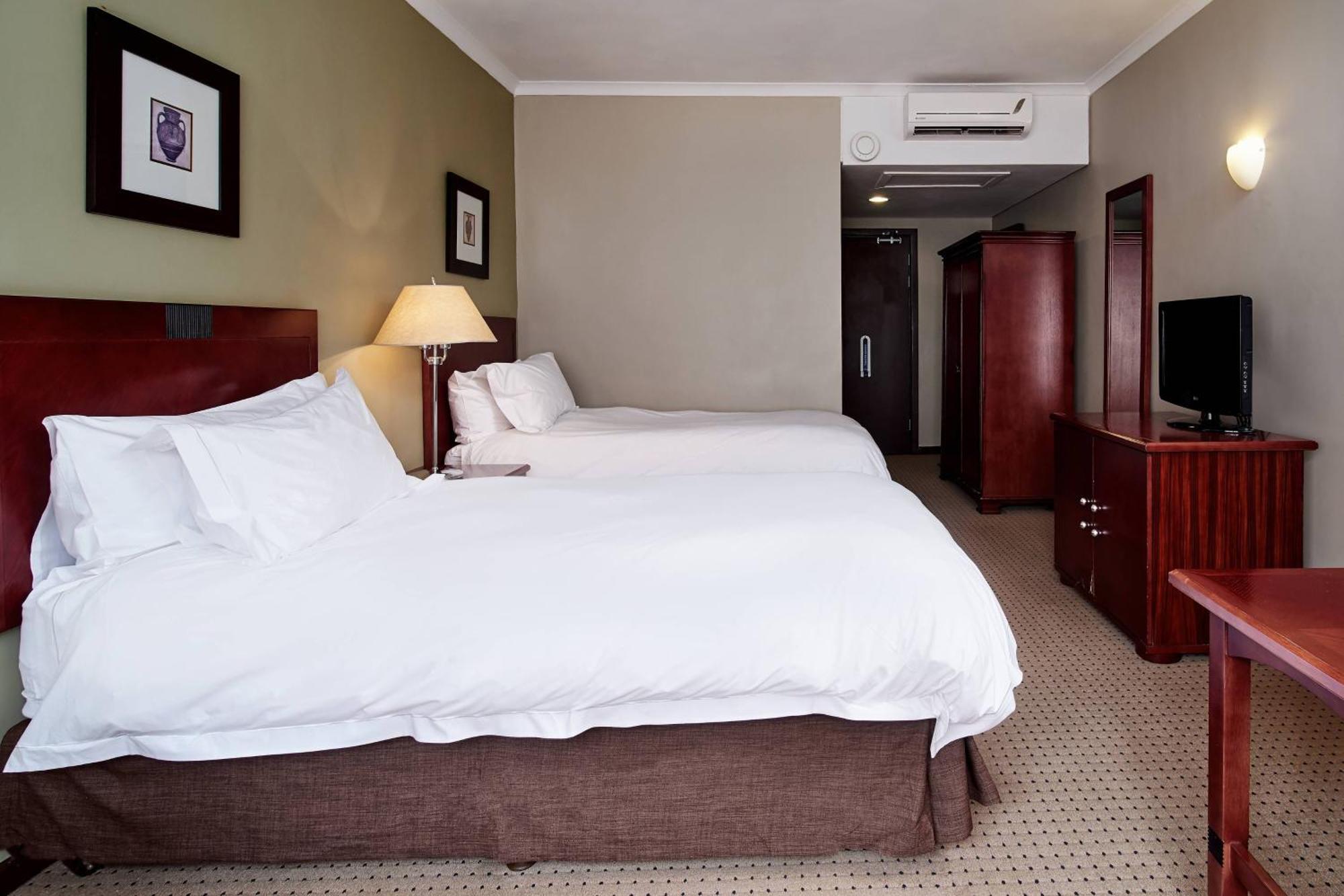 Protea Hotel By Marriott Blantyre Ryalls Exterior foto