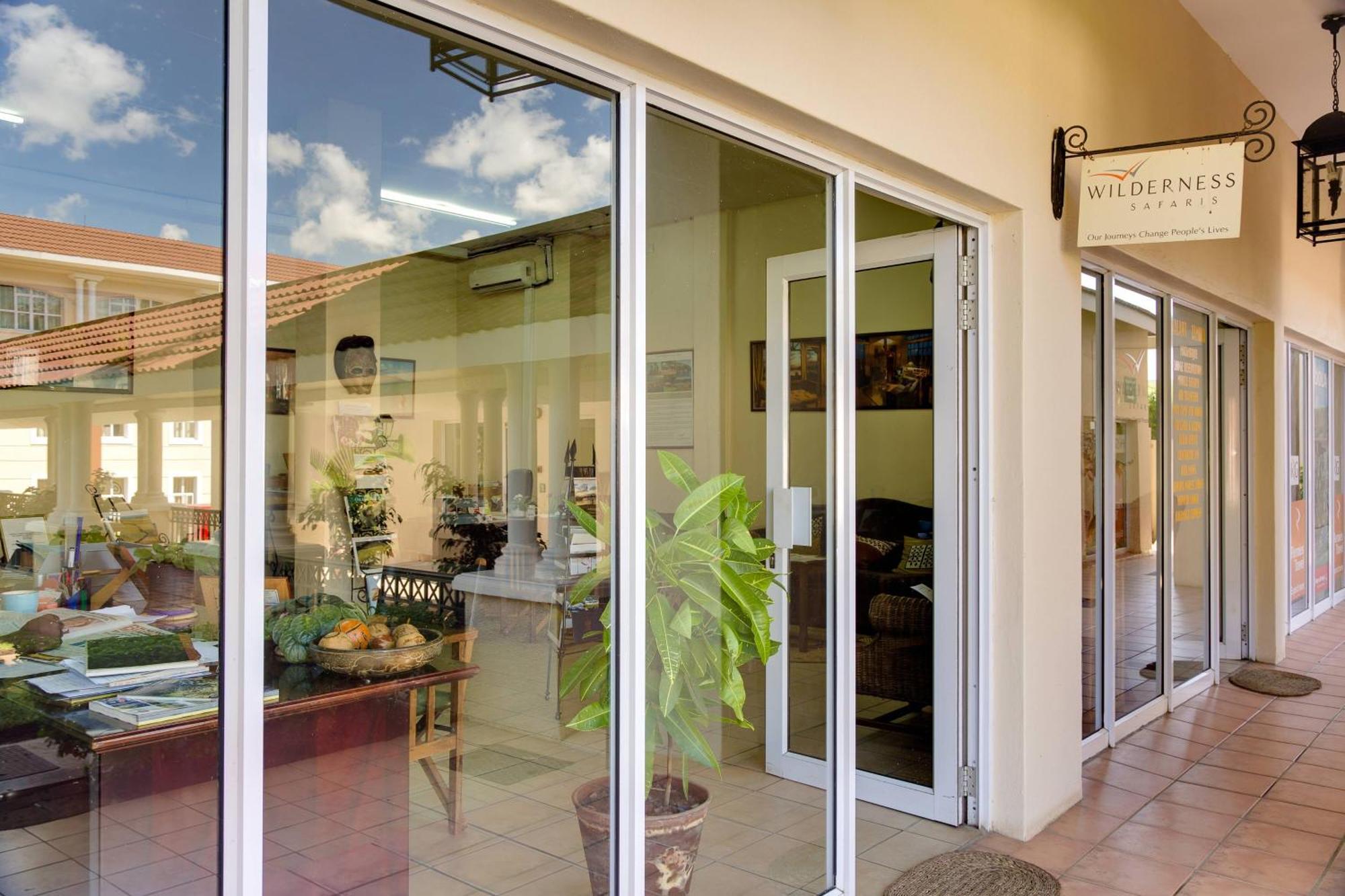 Protea Hotel By Marriott Blantyre Ryalls Exterior foto
