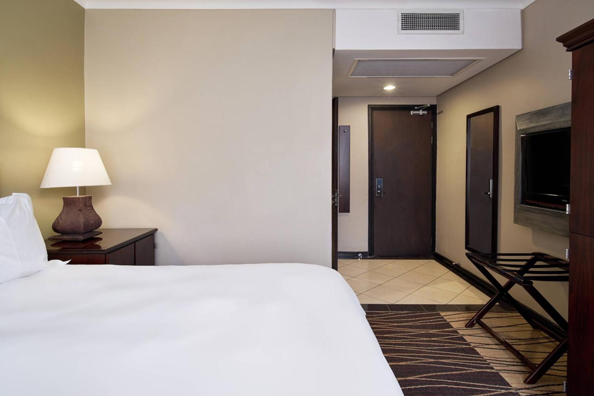 Protea Hotel By Marriott Blantyre Ryalls Exterior foto