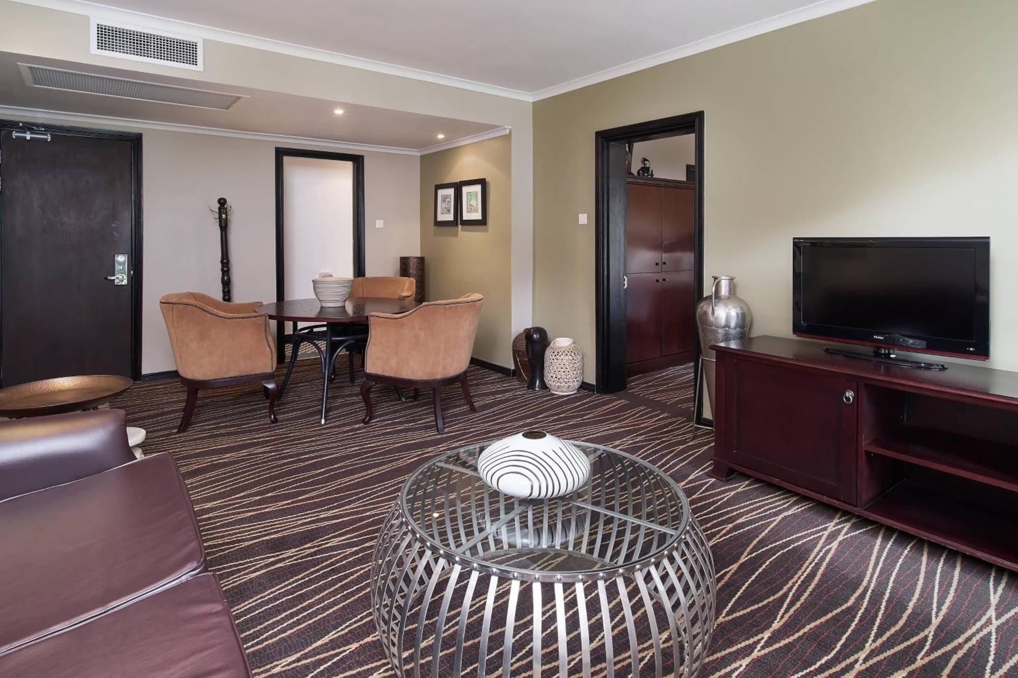 Protea Hotel By Marriott Blantyre Ryalls Exterior foto